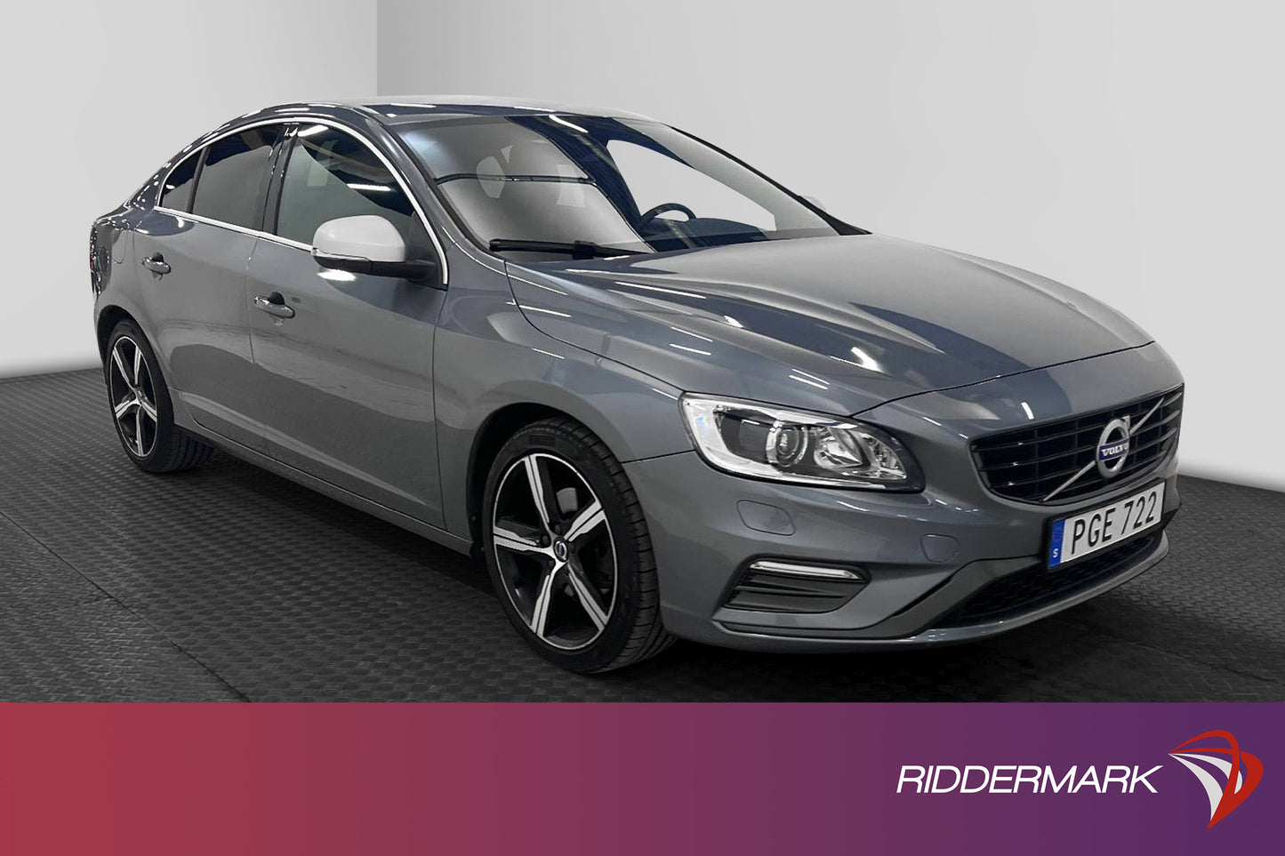 Volvo S60 T3 152hk R-Design VOC Värm PDC En-Brukare Välserv