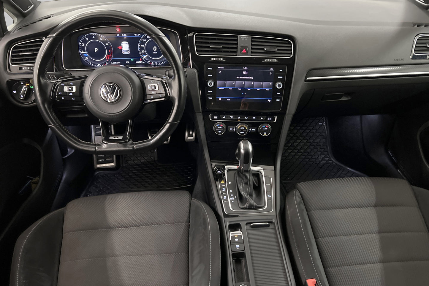 Volkswagen Golf R 4M DSG 310hk Dynaudio Cockpit Välservad