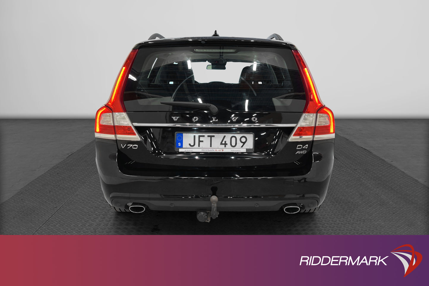 Volvo V70 D4 AWD Momentum VOC Navi Taklucka PDC Välservad