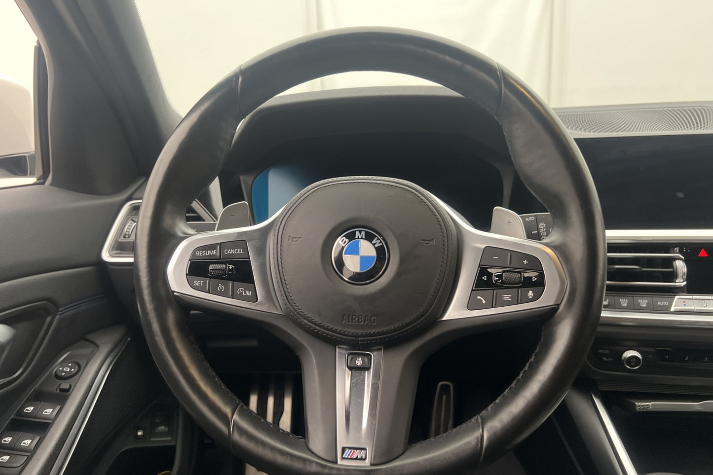 BMW 330e Touring 292hk M Sport Navigation Rattvärme Psensor