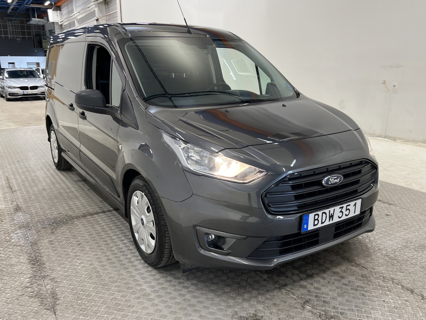 Ford Transit Connect LWB 100hk Värmare Drag B-Kamera Moms