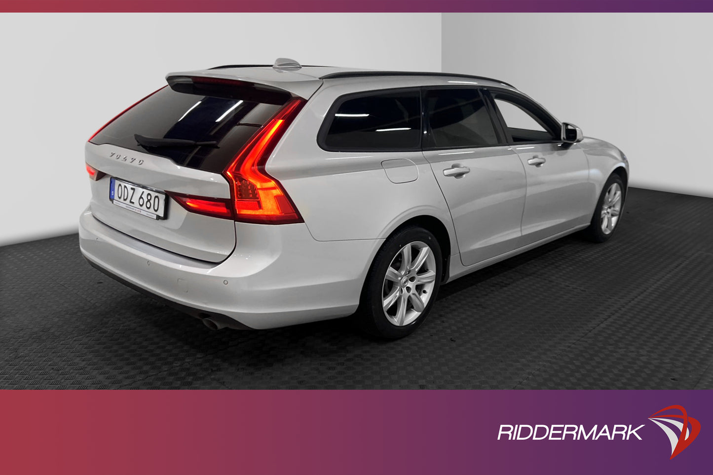 Volvo V90 D3 150hk Business VOC Värmare Navi PDC Välservad