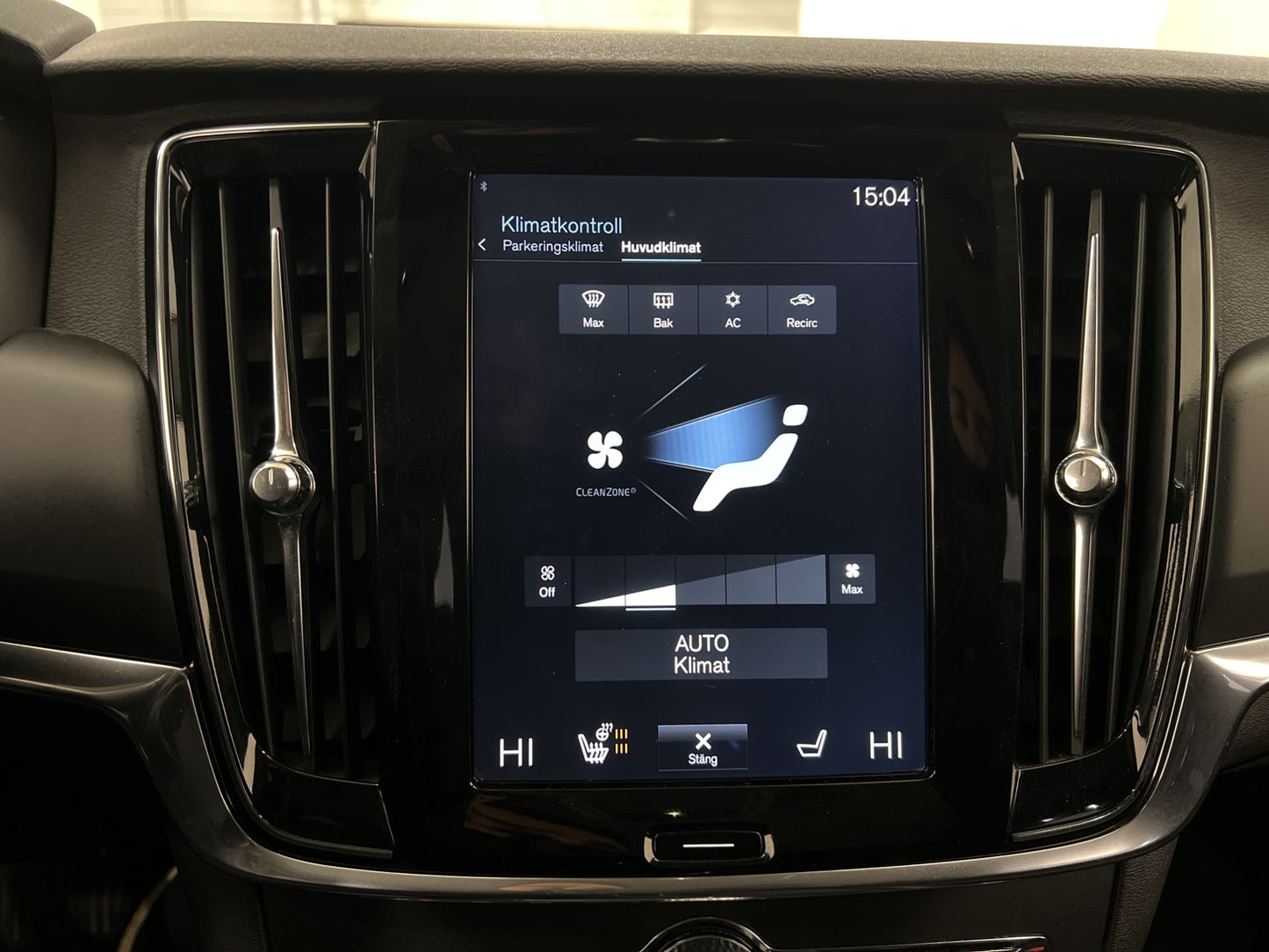 Volvo V90 D3 150hk Business VOC Värm Navi CarPlay Drag