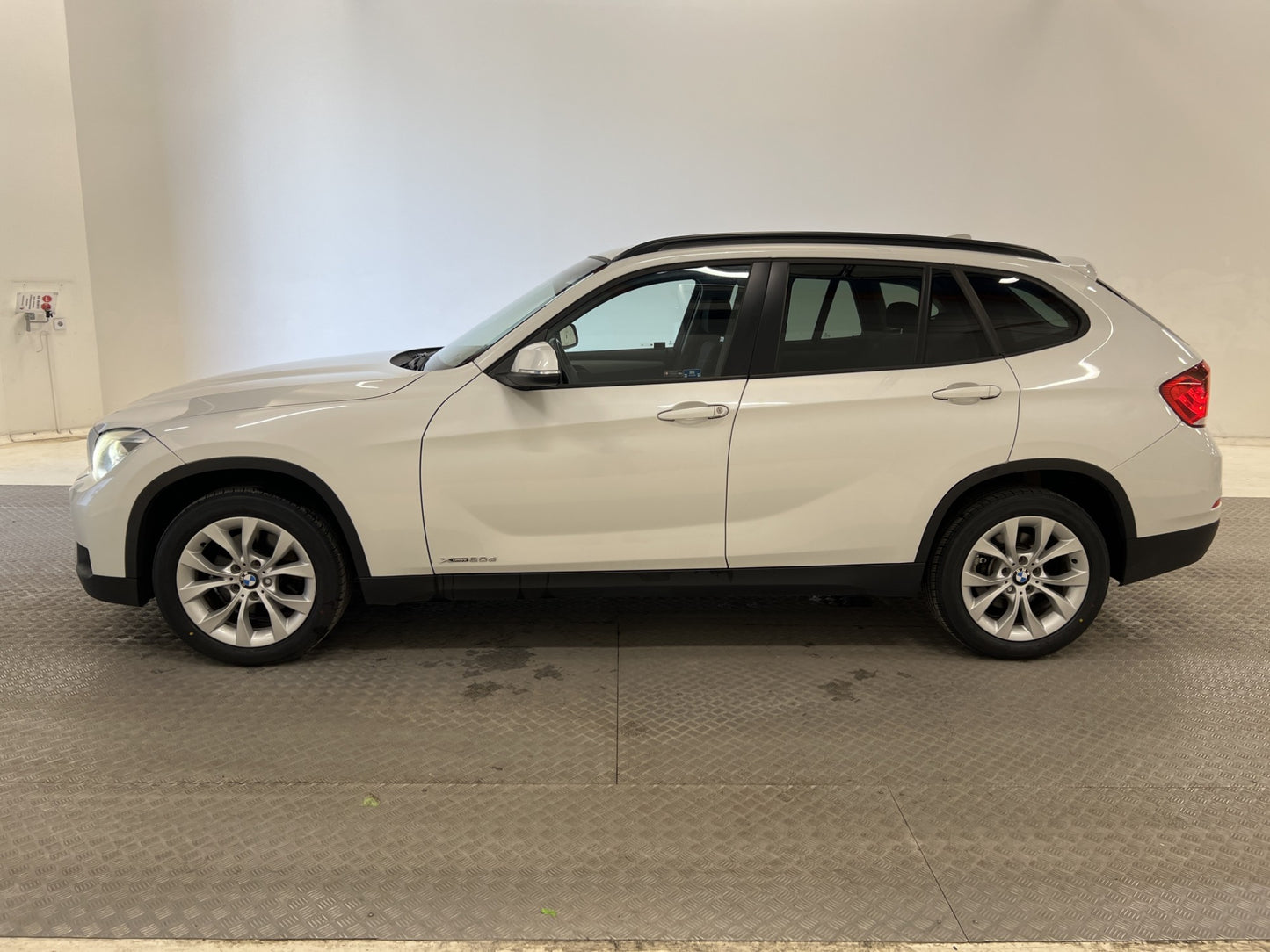 BMW X1 xDrive20d 184hk HiFi Värm Navi Rattvärme PDC Välserv