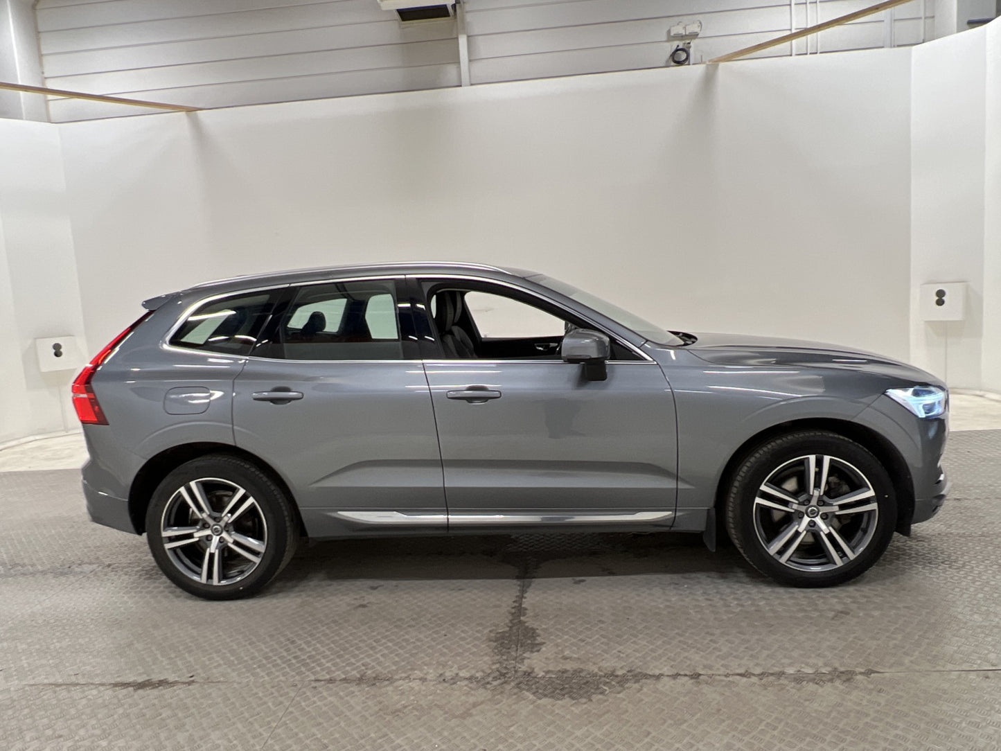 Volvo XC60 B4 AWD 197hk Inscription VOC Kamera Orrefors MOMS