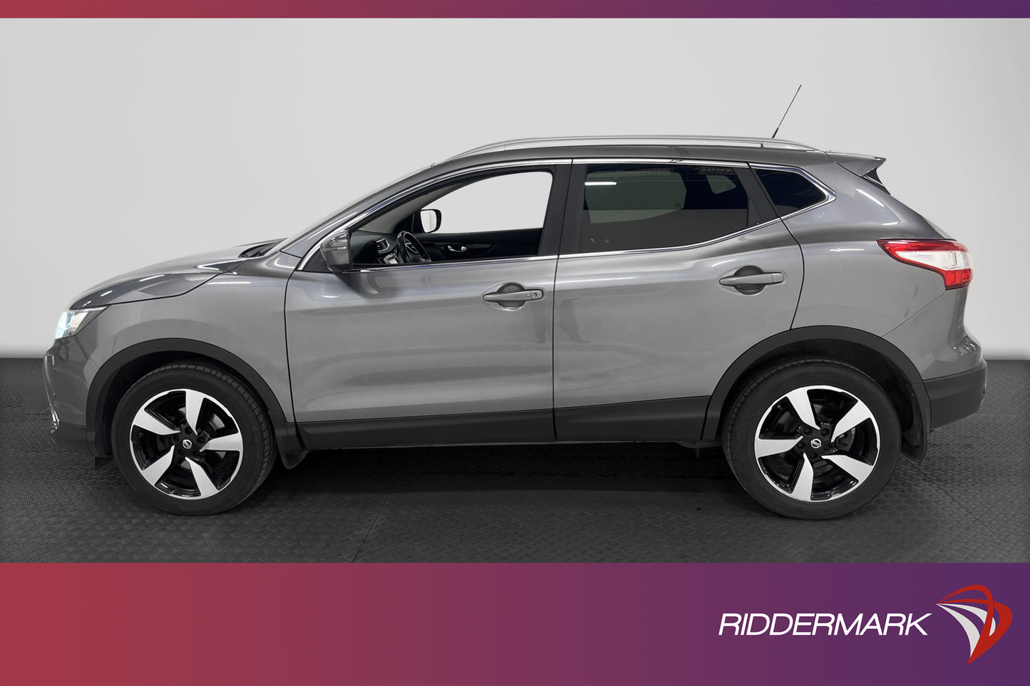 Nissan Qashqai 1.2 DIG-T 115hk Pano 360°Kamera Navi Keyless