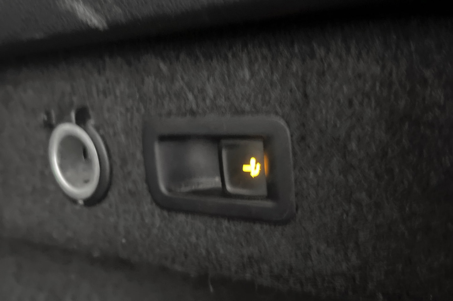 Volkswagen Passat 4M 190hk Värmare Bkamera Keyless Drag