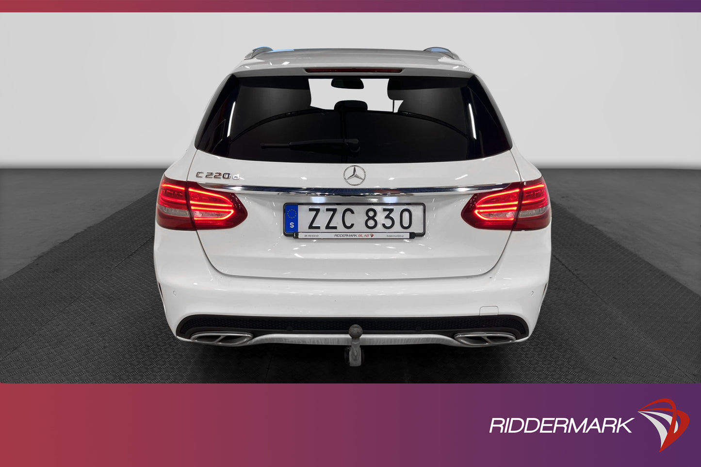 Mercedes-Benz C 220 T d AMG Panorama Skinn Dragkrok