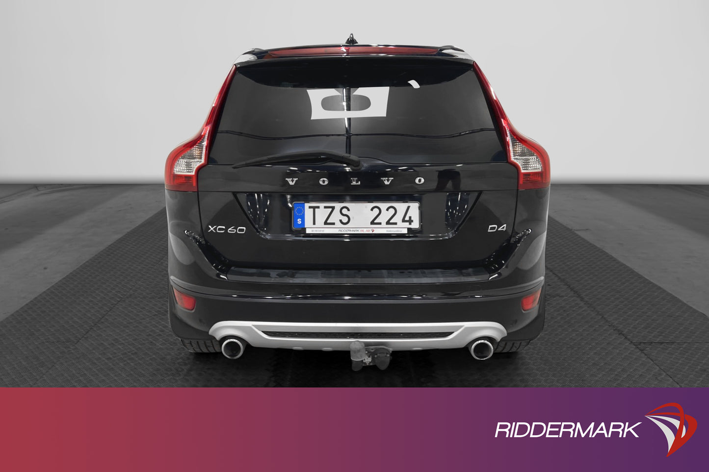 Volvo XC60 D4 163hk R-Design Pano Drag Navi Sensorer Välserv