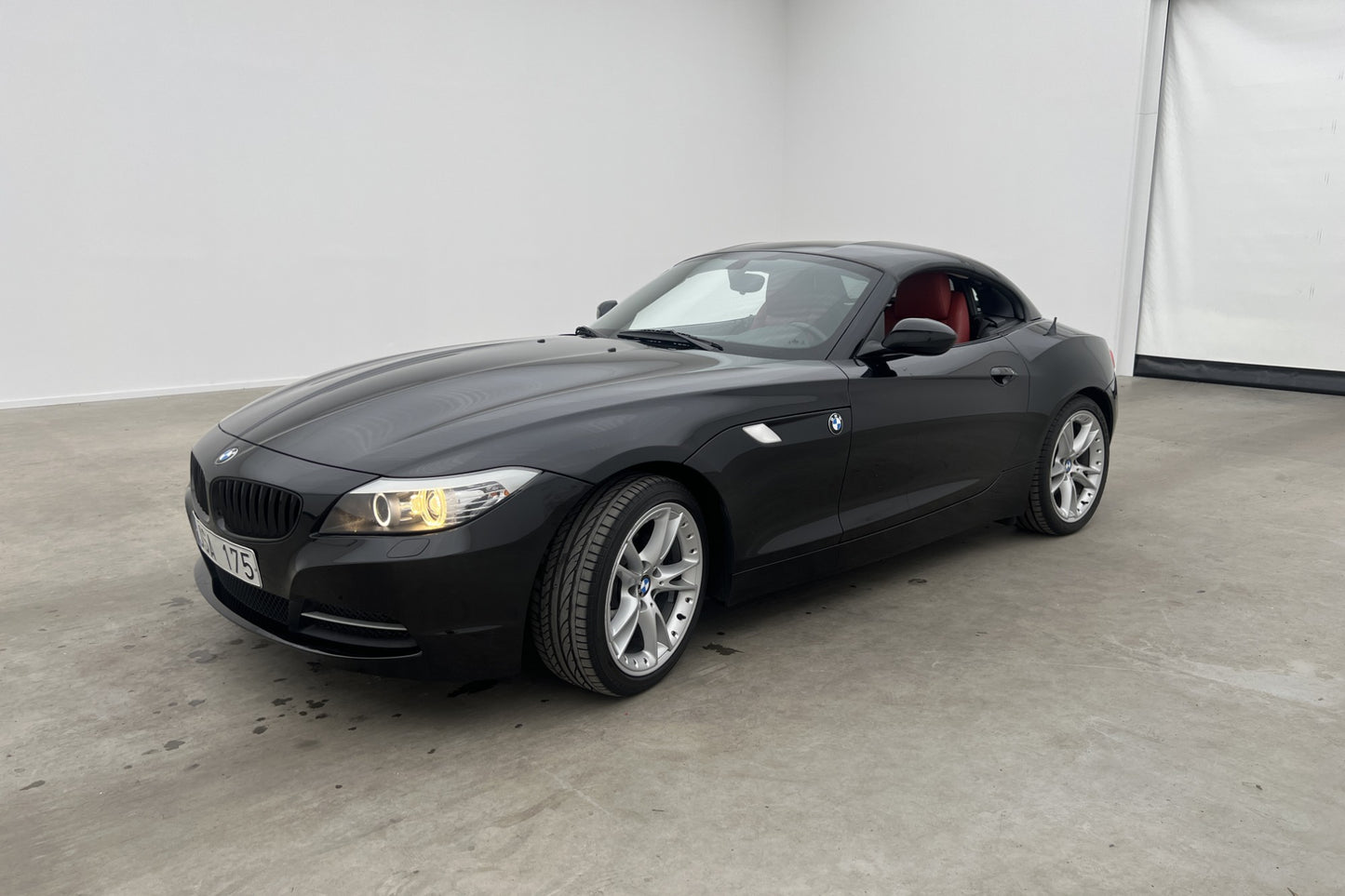 BMW Z4 Roadster sDrive23i 204hk Hardtop HiFi Skinn Elstolar