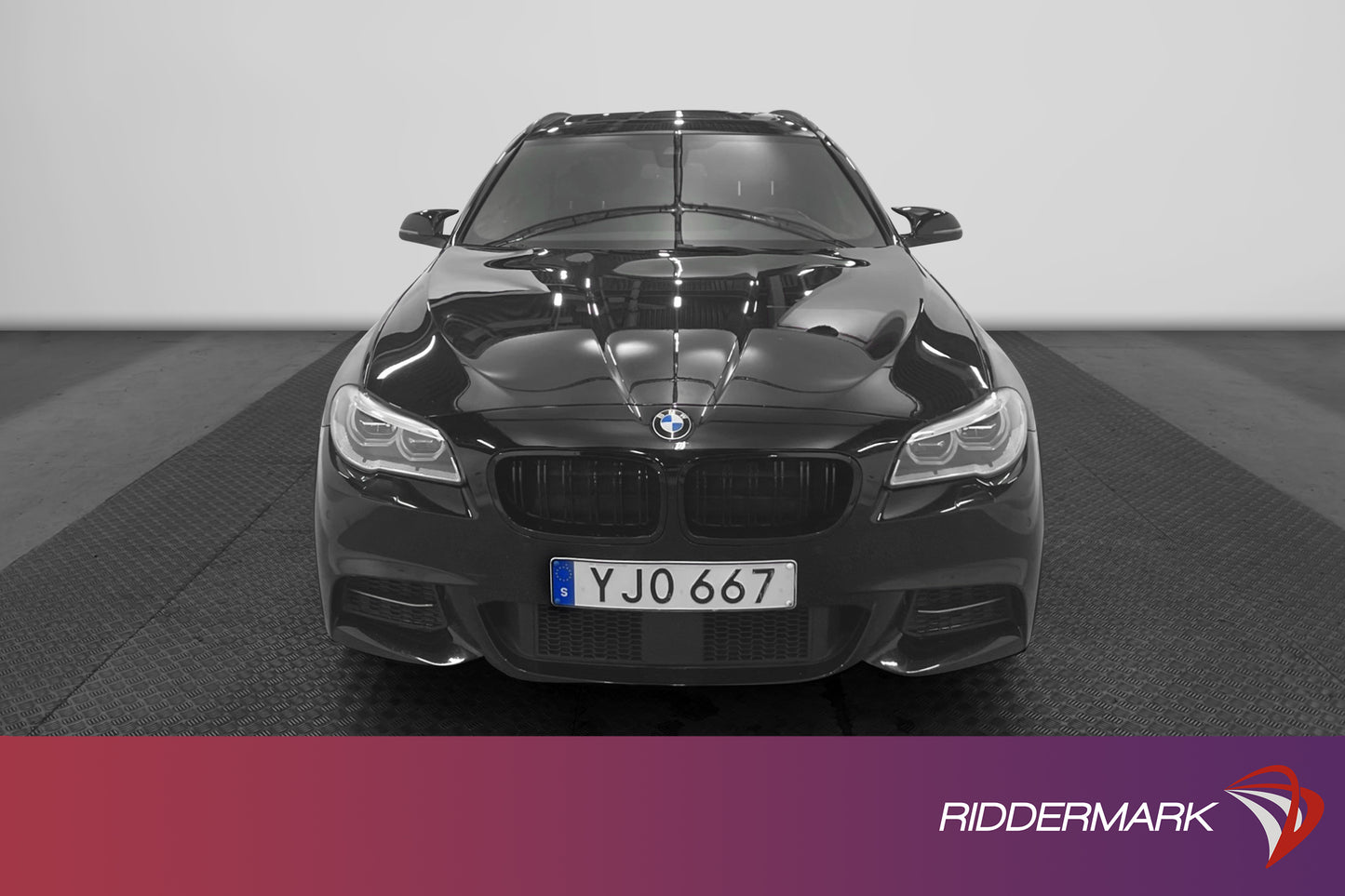 BMW 530d 258hk xDrive M Sport Pano HUD H/K Dvärm Navi Kamera