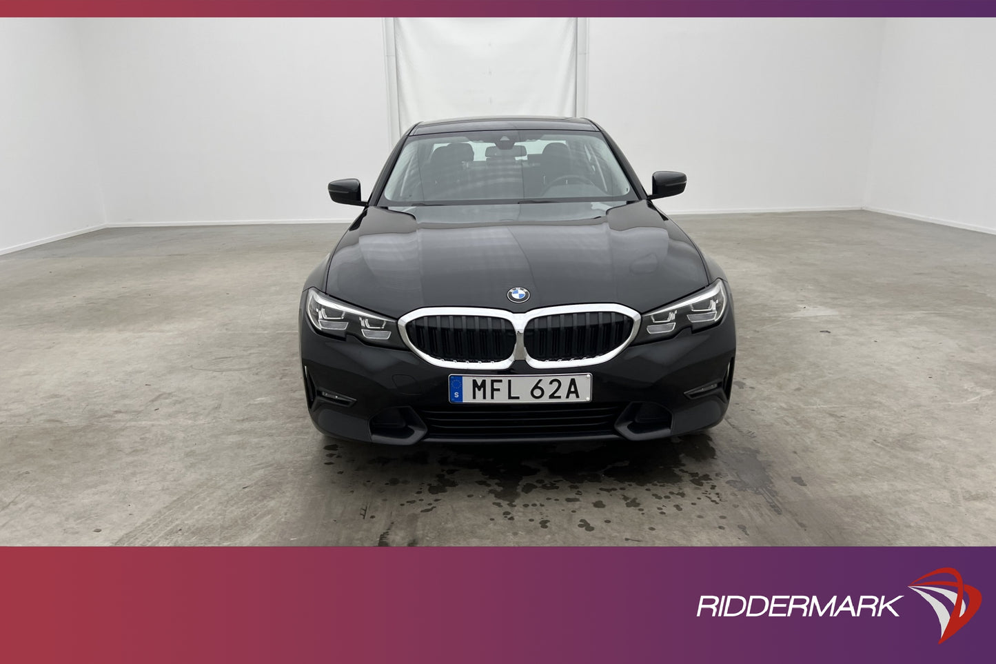 BMW 320d xDrive 190hk Sport line Cockpit Navi Sensorer