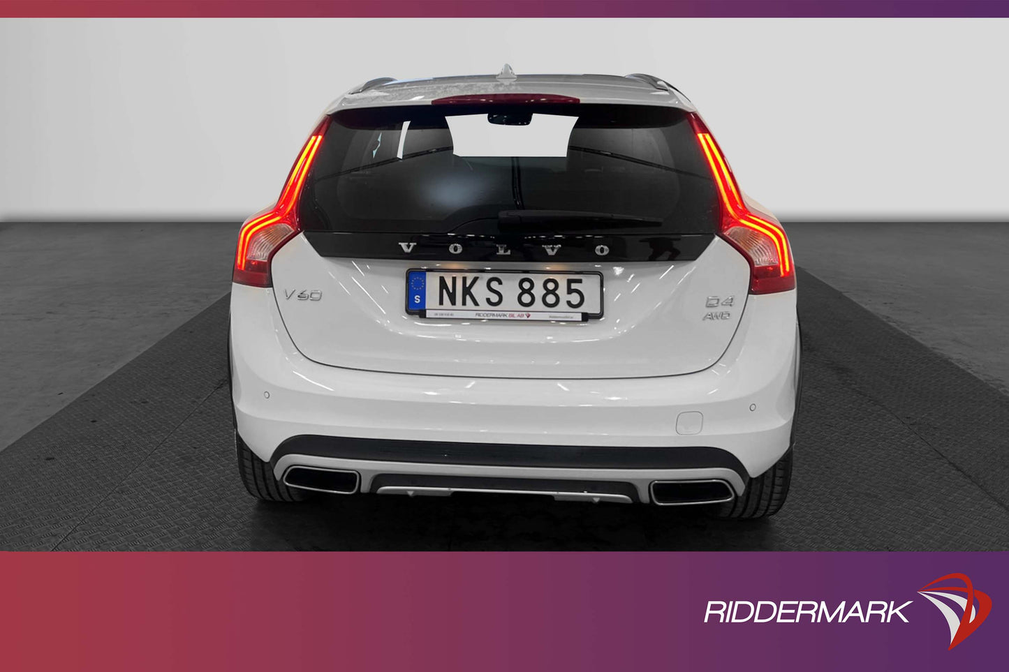 Volvo V60 Cross Country D4 AWD 190hk Summum PDC Navi Välserv