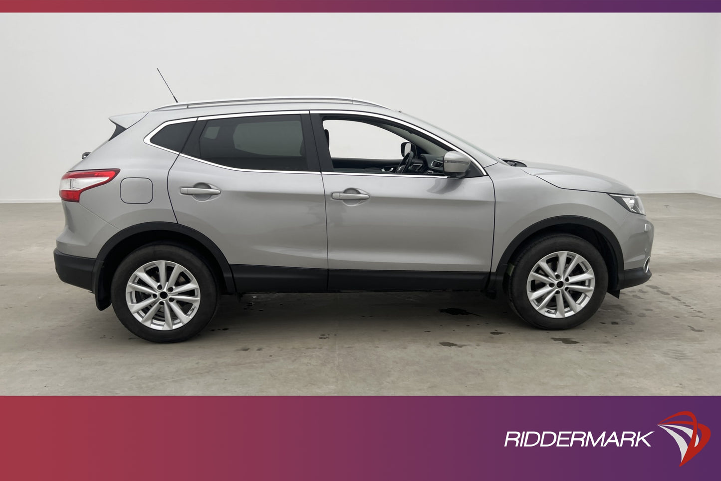 Nissan Qashqai 1.2 DIG-T 115hk Tekna 360° kamera Navi Drag