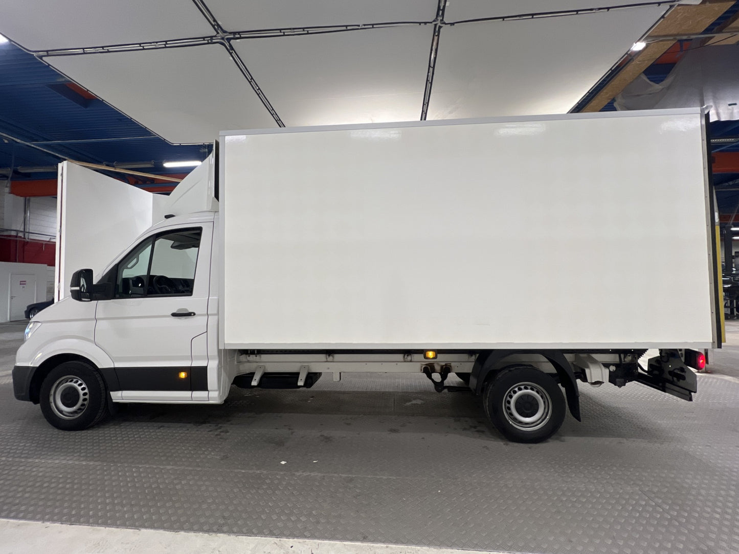 Volkswagen Crafter  2.0TDI 177hk Bakgavellyft  Värmare Moms