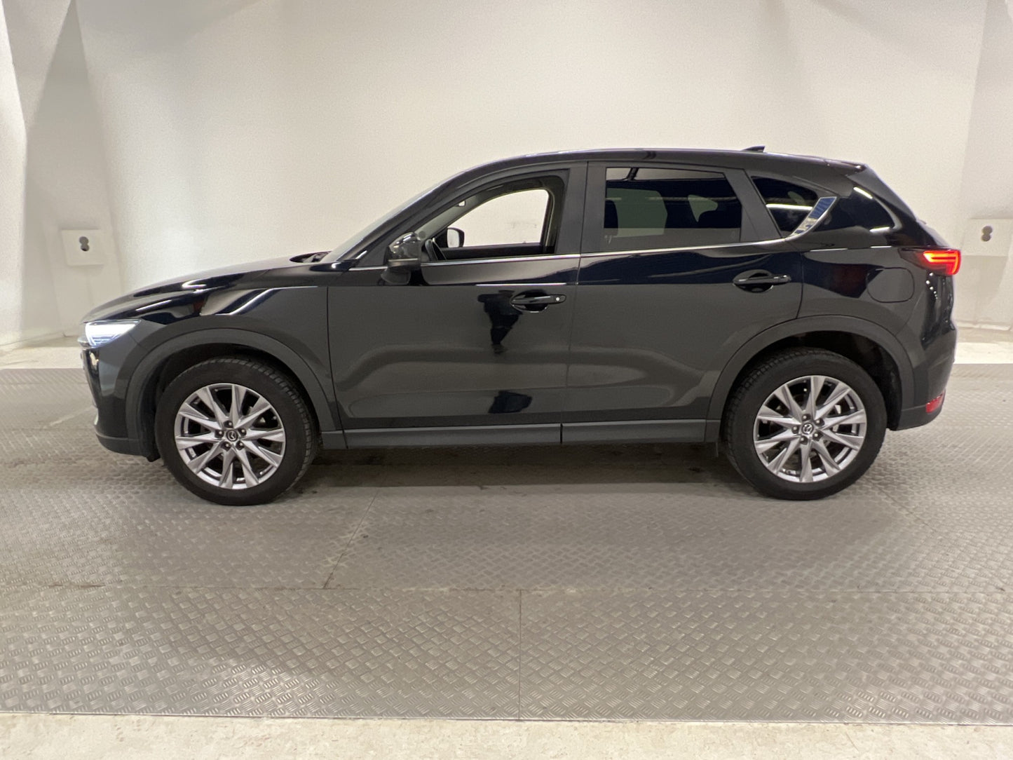 Mazda CX-5 2.0 SKYACTIV-G AWD 165hk Värmare 360° HUD Navi