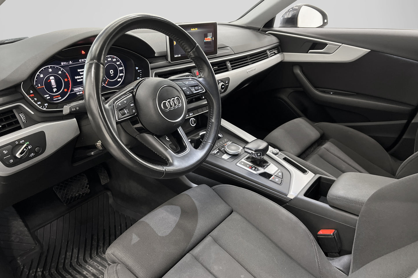 Audi A4 Avant 2.0 TDI quattro Proline Cockpit D-Värmare Navi