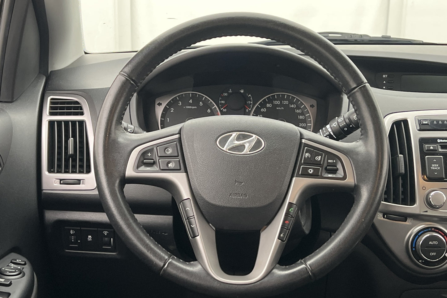 Hyundai i20 1.2 84hk Premium Kamera En-brukare Farthållare