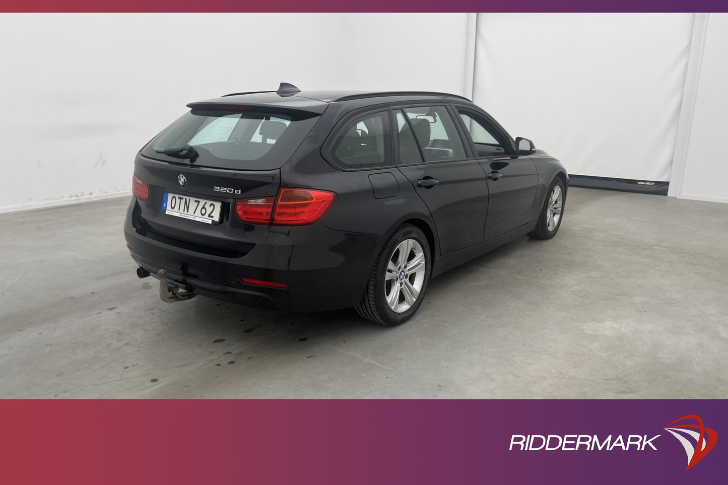 BMW 320 d Touring 184hk Sport line Sensorer Drag Välservad