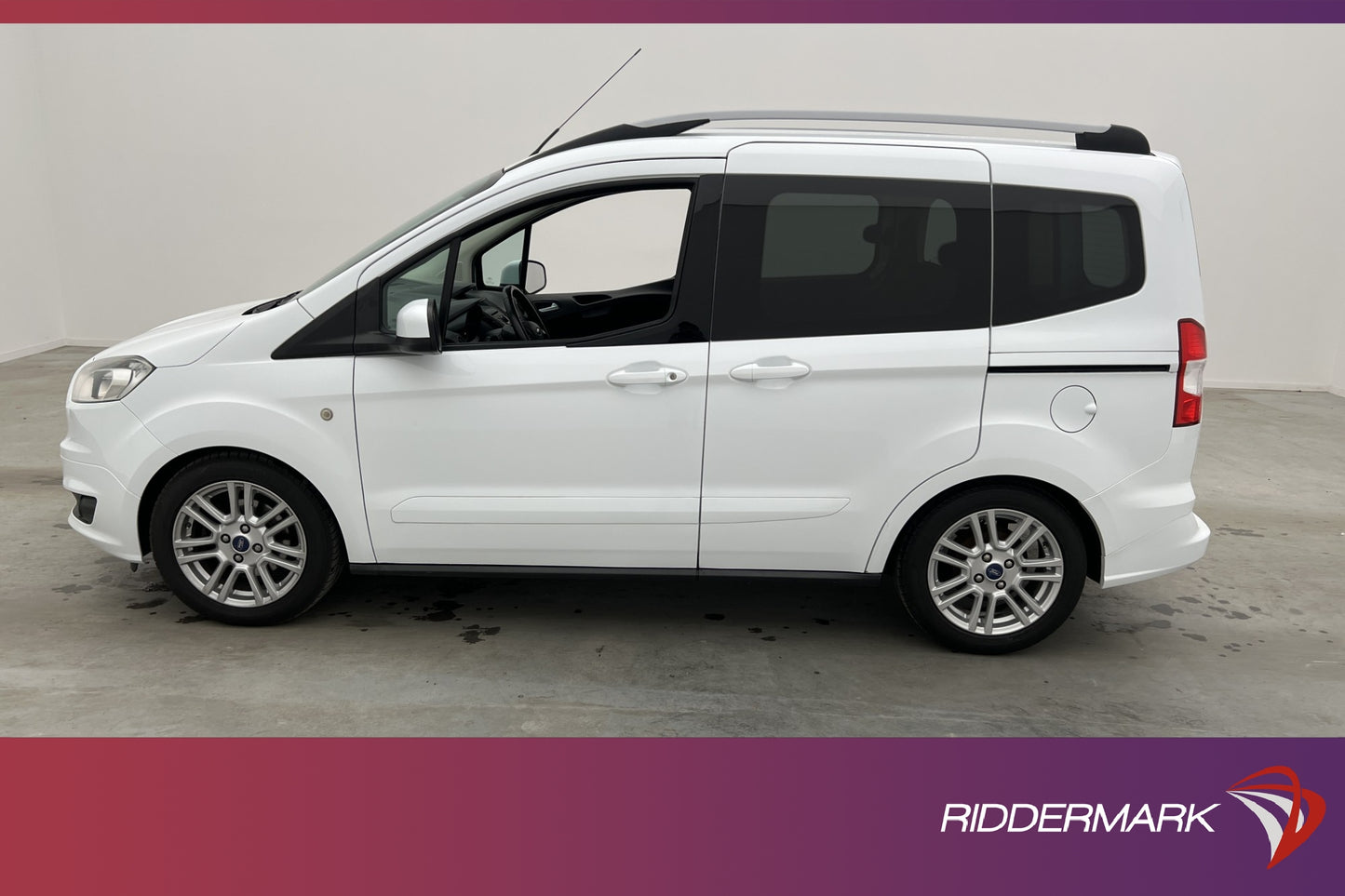 Ford Tourneo Courier 1.6 Farthållare 0.40L/Mil 5-Sits Moms