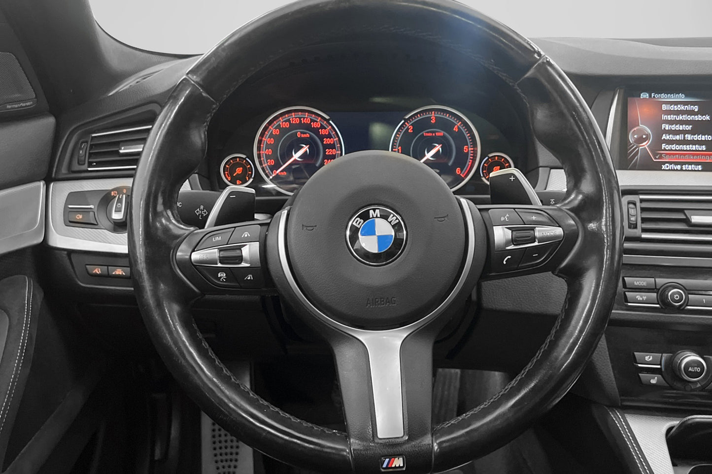 BMW 530d 258hk xDrive M Sport Pano HUD H/K Dvärm Navi Kamera