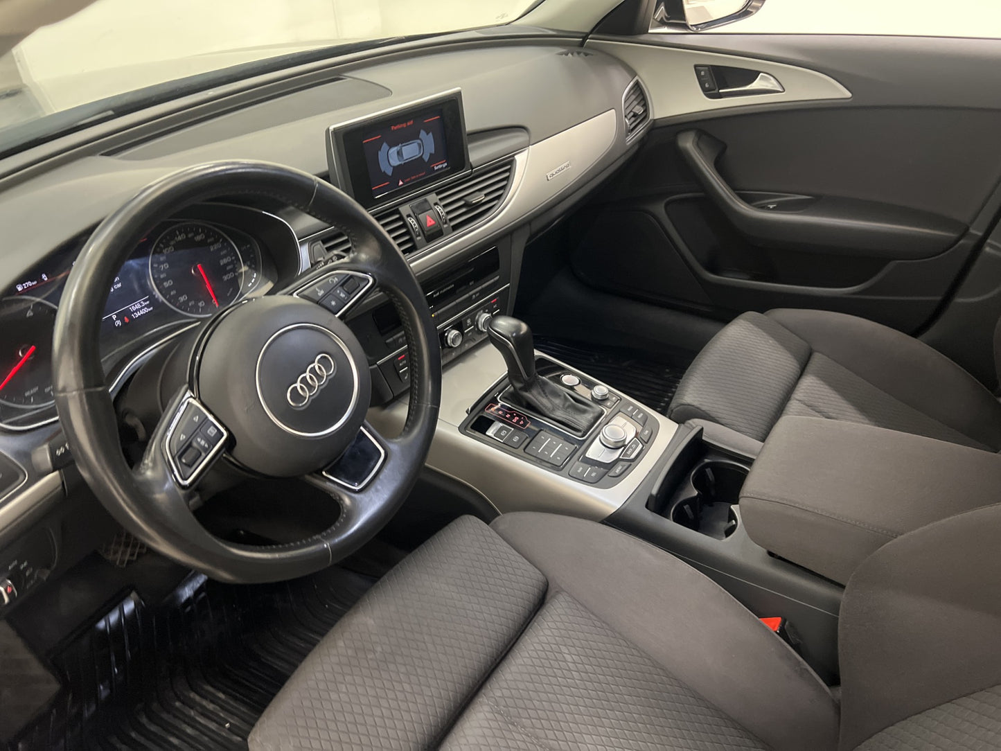 Audi A6 2.0 TDI Quattro 190hk S-Line P-Värm Matrix PDC Drag