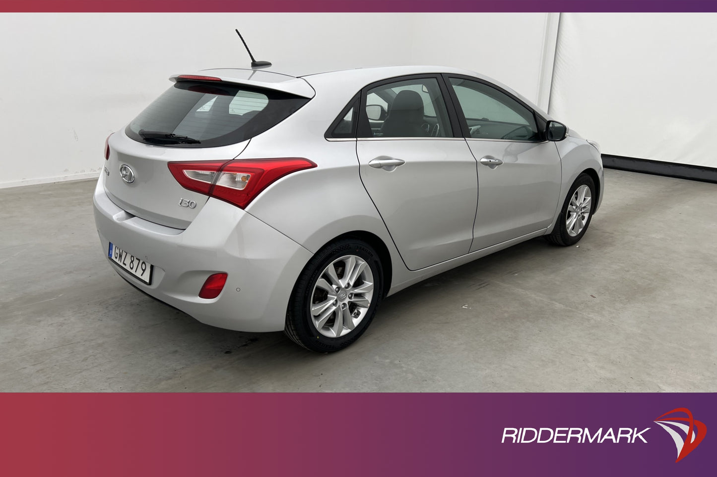 Hyundai i30 CRDi 136hk Premium Värmare Kamera Navi Välservad