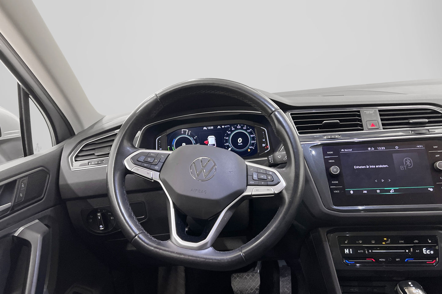 Volkswagen Tiguan eHybrid 245hk Premium Cockpit Värm MOMS