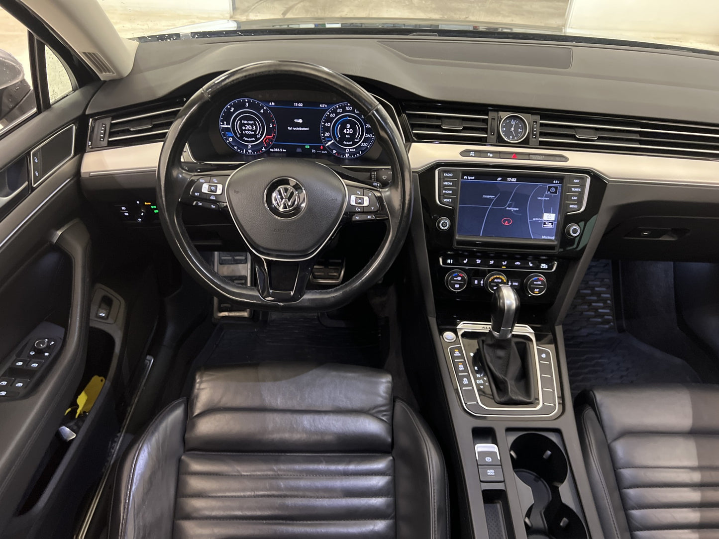 Volkswagen Passat Alltrack 2.0 TDI 4M D-Värm Cockpit Navi