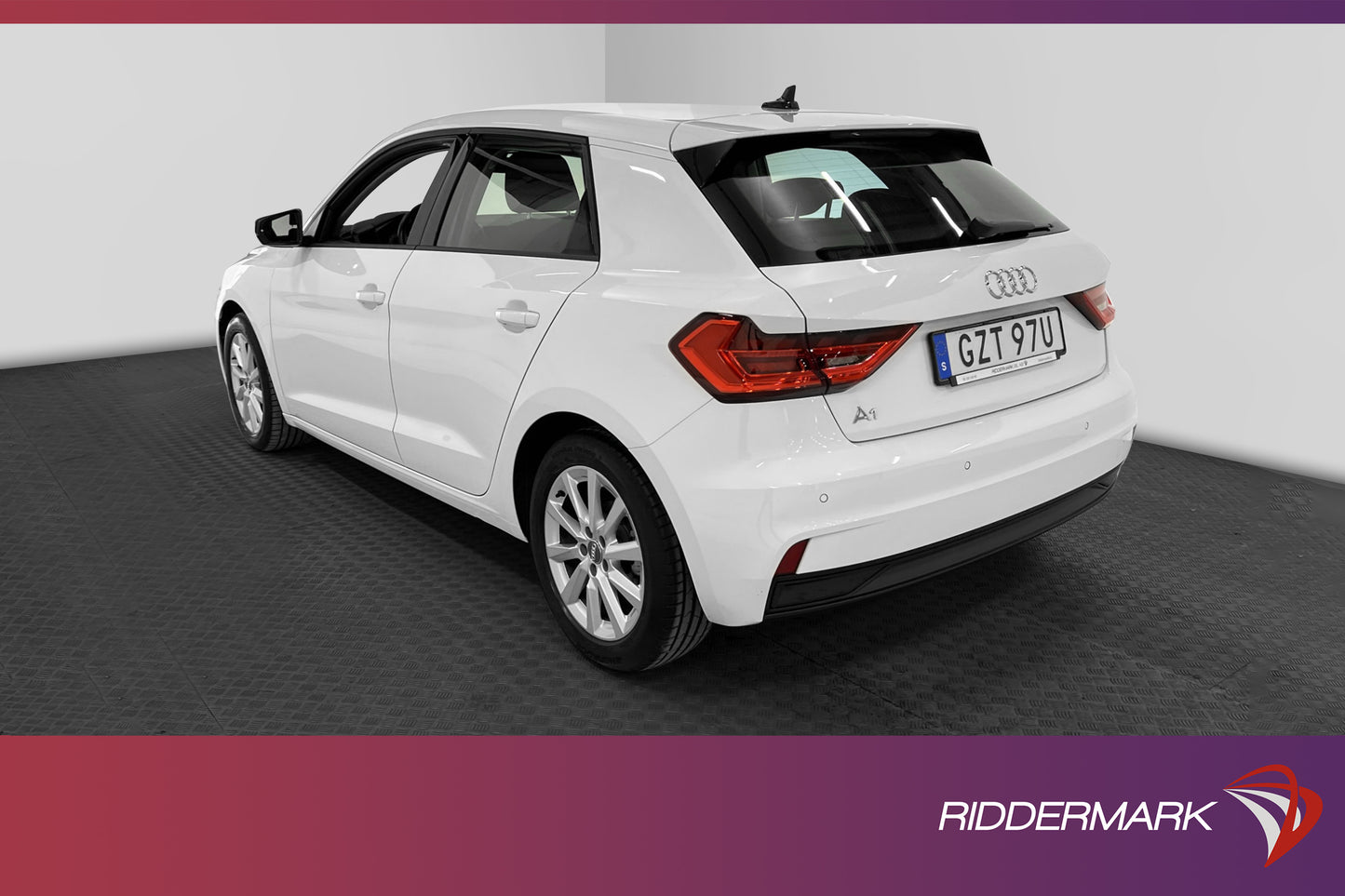 Audi A1 Sportback 30 TFSI S Tronic 116hk Proline Cockpit