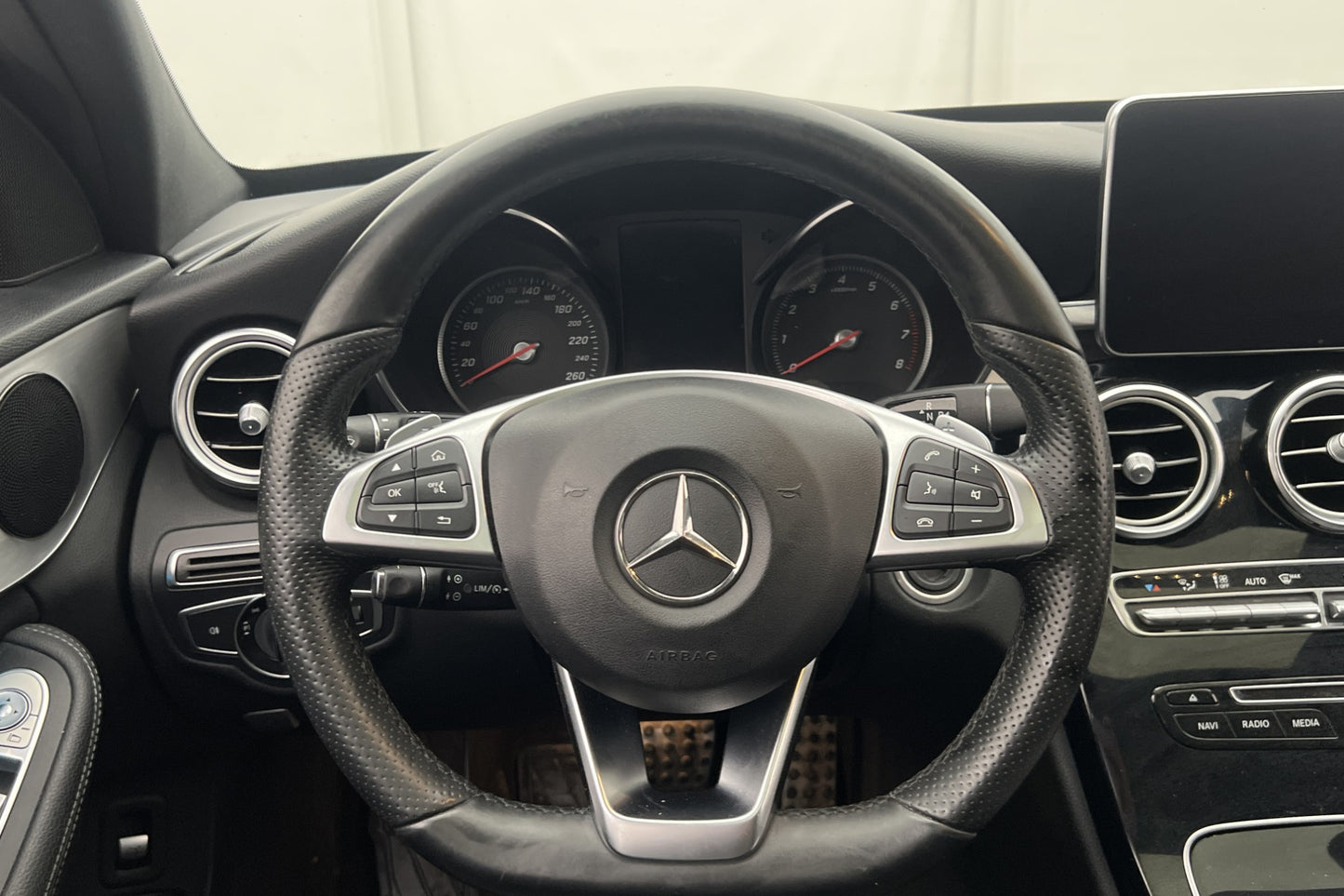 Mercedes-Benz C 300 AMG T-lucka Navi Skinn P-sensorer 245hk