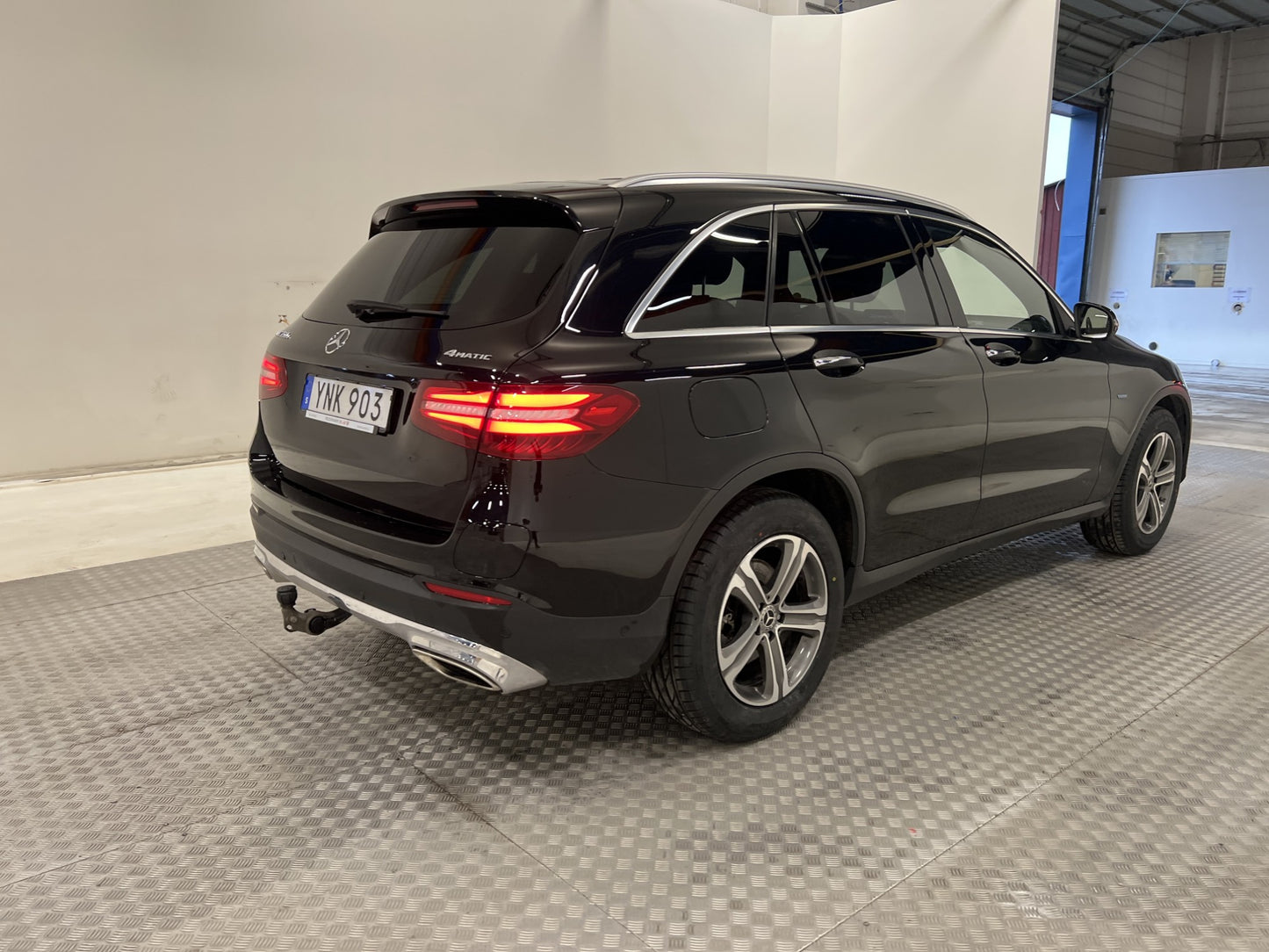 Mercedes-Benz GLC 350 e 4M 327hk Värmare Pano Burm 360° Drag