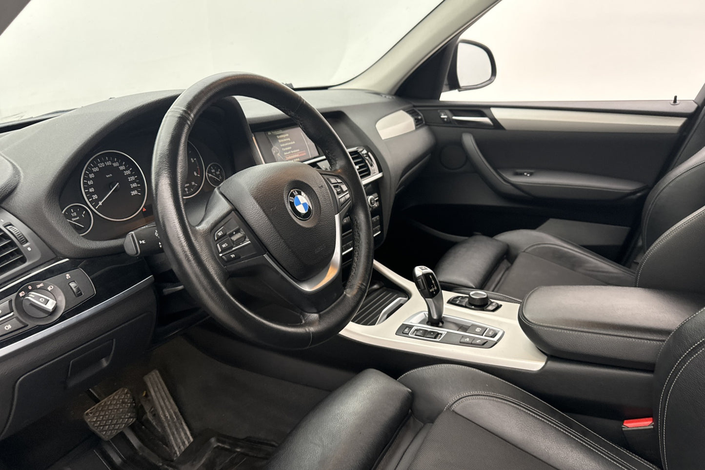 BMW X3 xDrive20d 190hk Värmare HiFi Sensorer Keyless