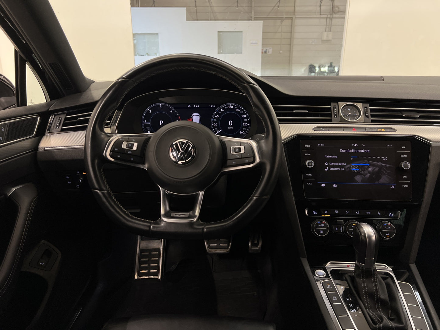 Volkswagen Passat 2.0 TDI 4M 240hk Full R-line Cockpit B-kam