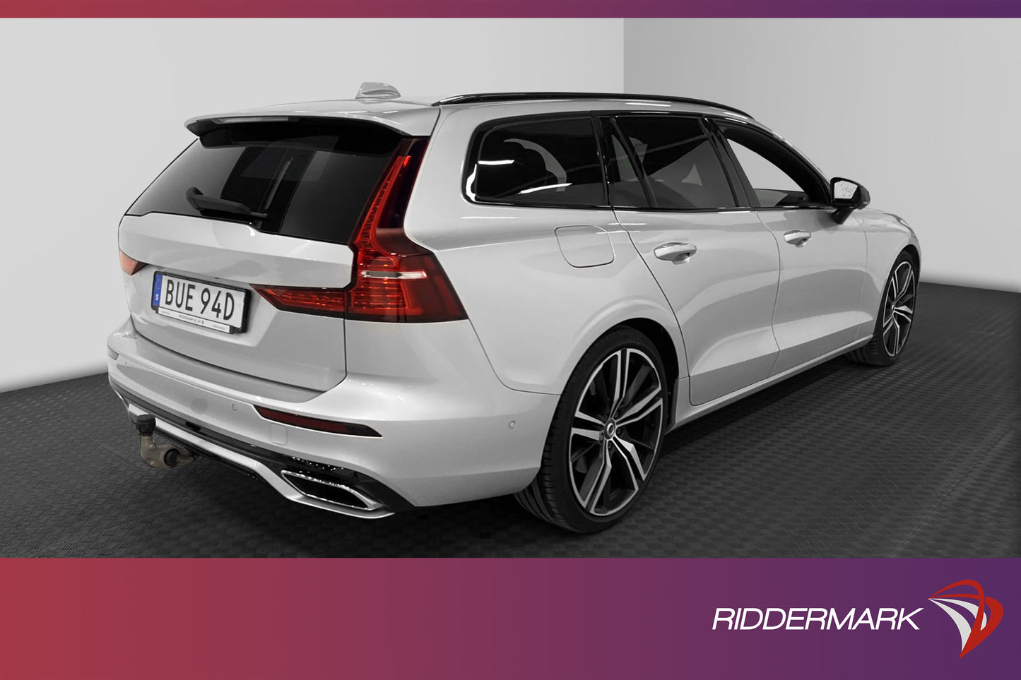 Volvo V60 T5 250hk R-Design Pano P-Värm VOC H/K 360º HUD