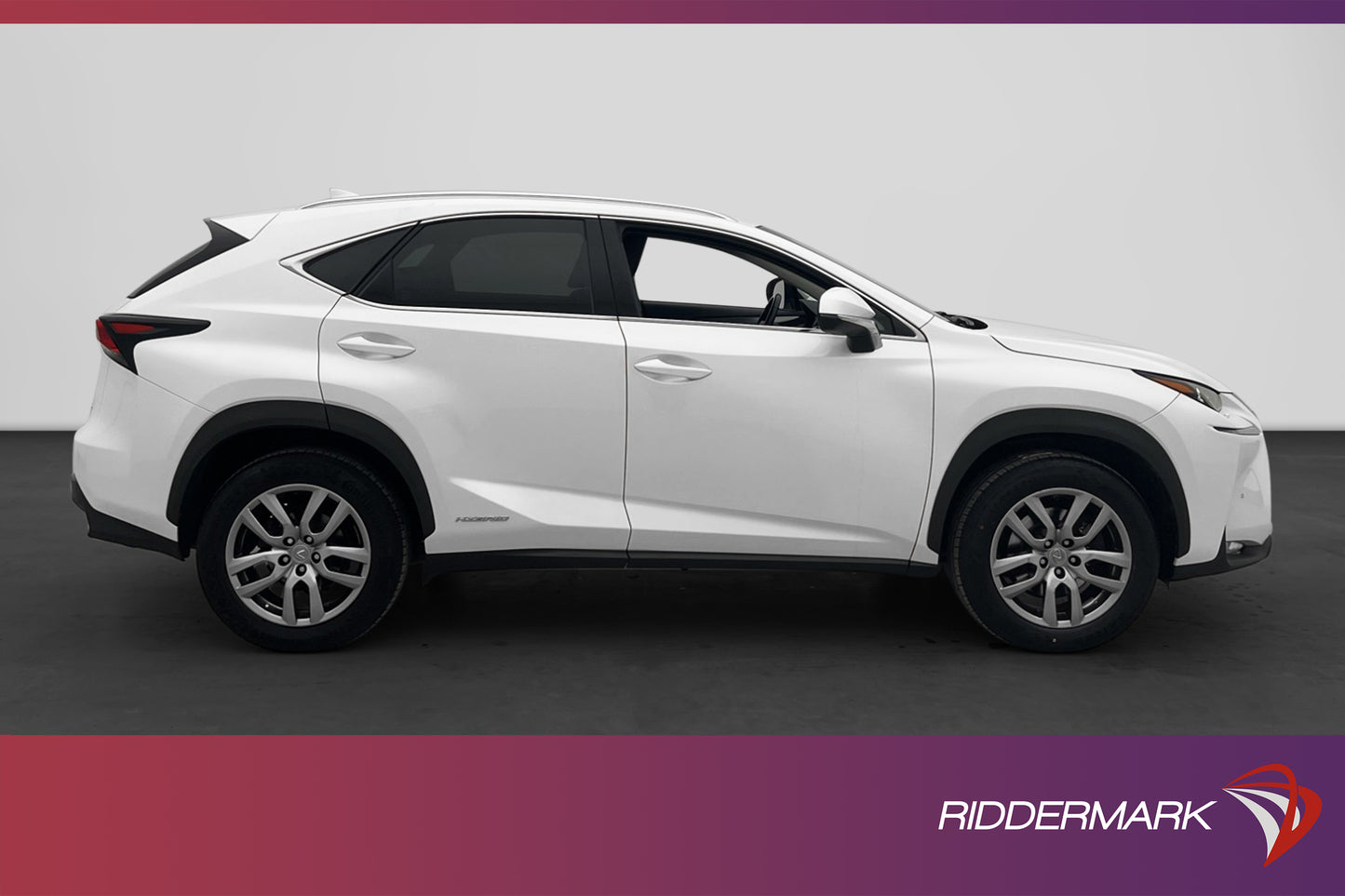 Lexus NX 300h AWD 197hk Premium M-Värm Kamera Rattvärme Drag