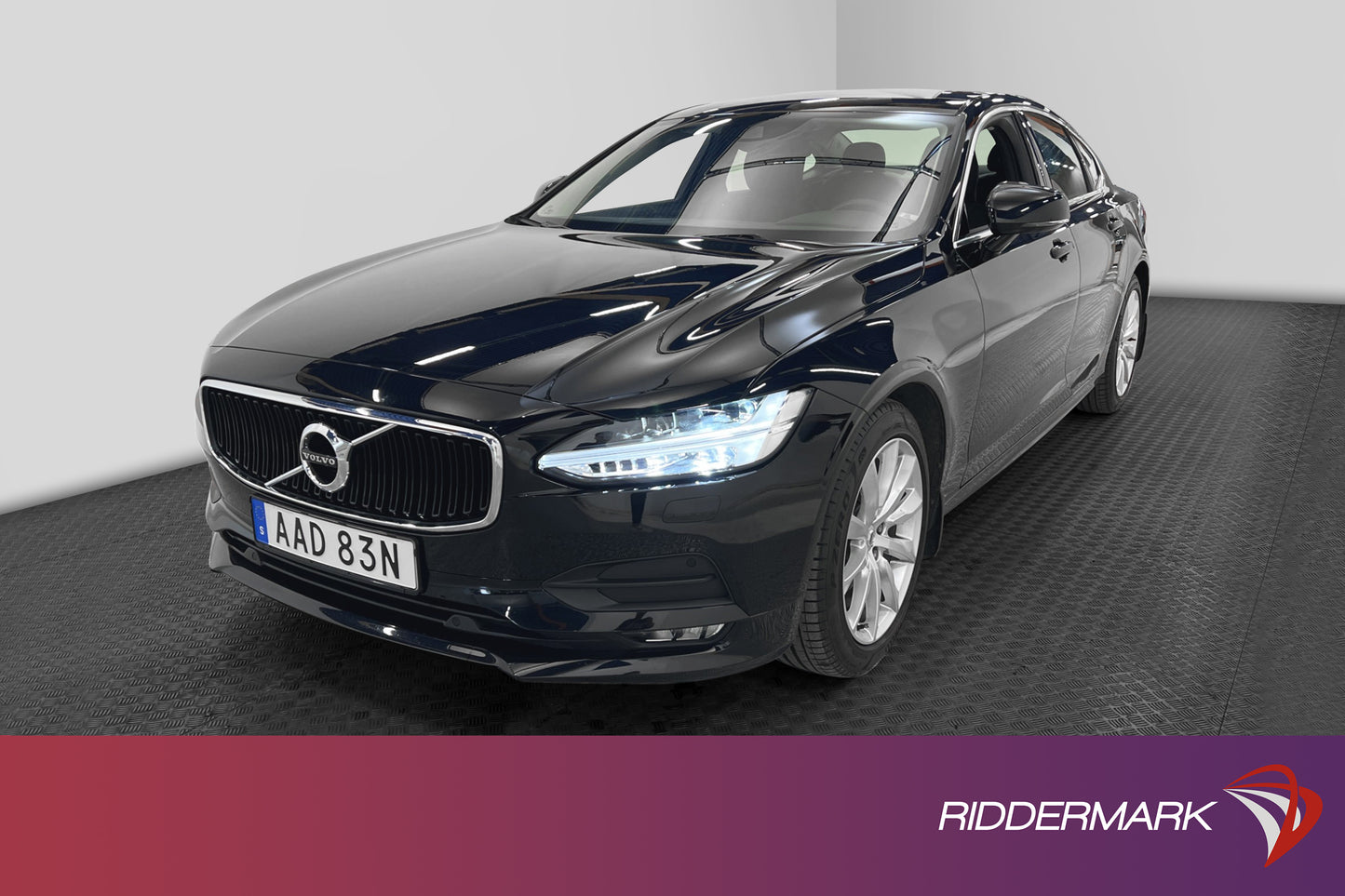 Volvo S90 T4 190hk Voc B-Värm Skinn Drag Nav Carplay Keyless