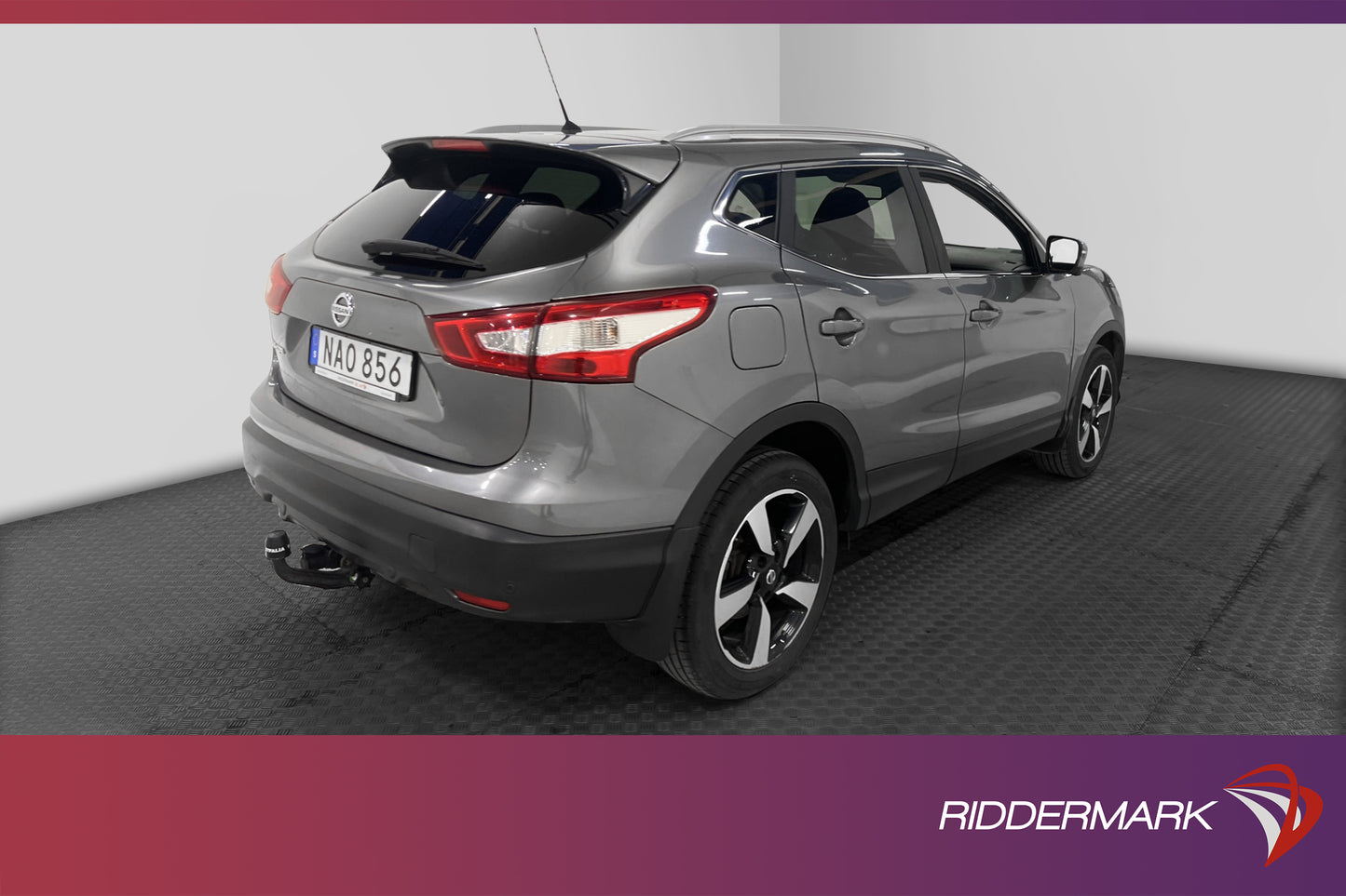 Nissan Qashqai 1.2 DIG-T 115hk Pano 360°Kamera Navi Keyless