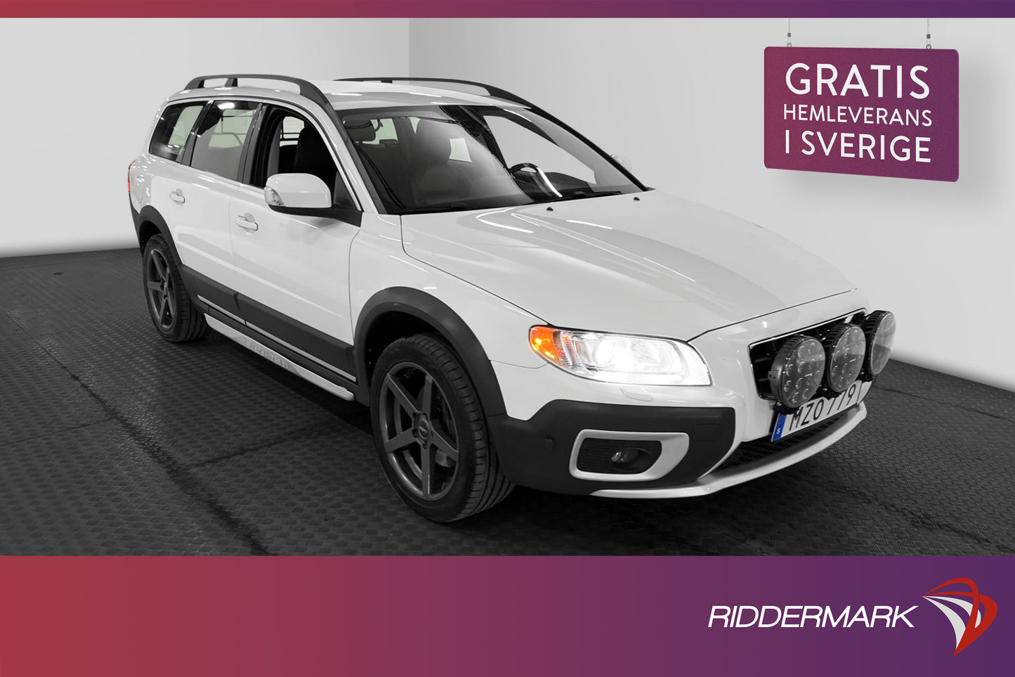 Volvo XC70 D4 AWD 163hk Momentum Skinn Värmare Drag