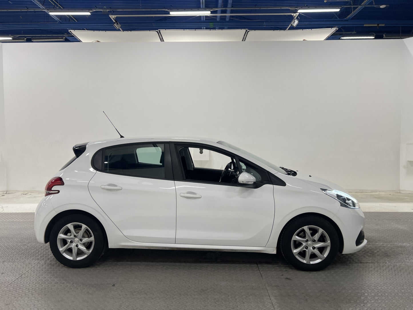 Peugeot 208 1.2 PureTech 82hk Active Style 0,39l/mil