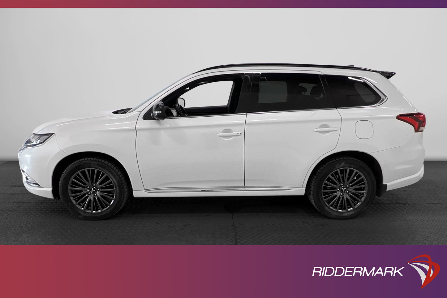 Mitsubishi Outlander PHEV 4WD 230hk S Edition Taklucka Drag