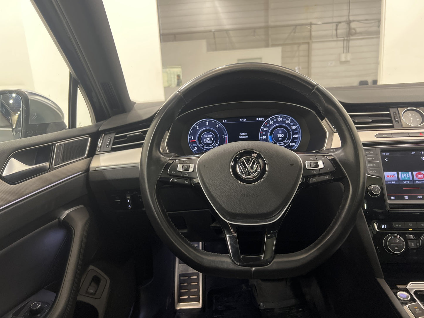 Volkswagen Passat Alltrack Executive D-värm Cockpit B-kamera