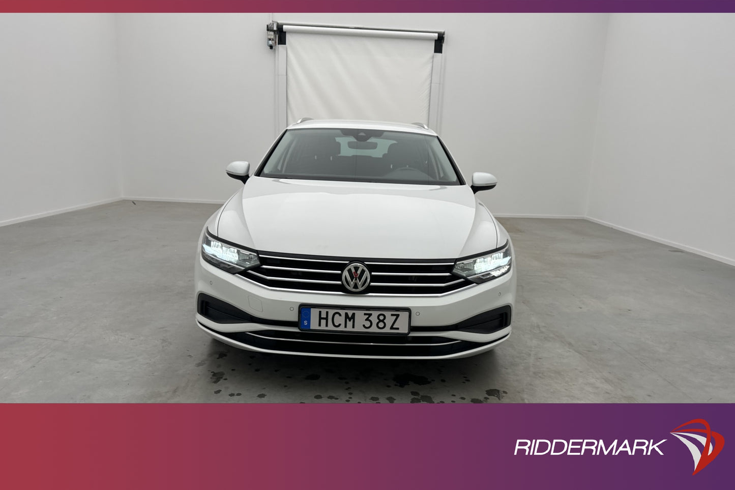 Volkswagen Passat 1.5 TSI 150hk Sensorer GPS CarPlay Välserv