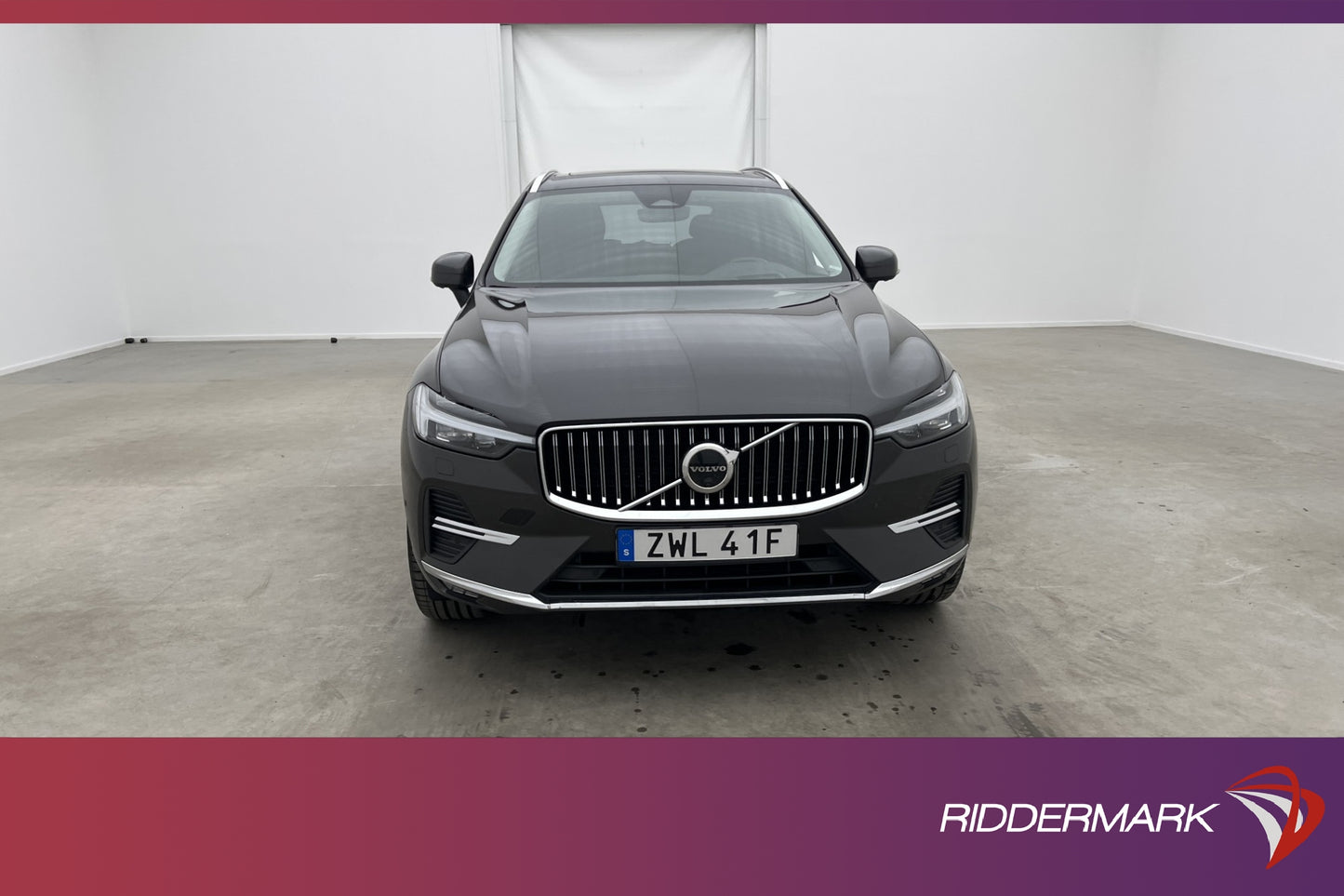 Volvo XC60 B4 AWD 197hk Inscription Pano H/K 360° HUD Drag