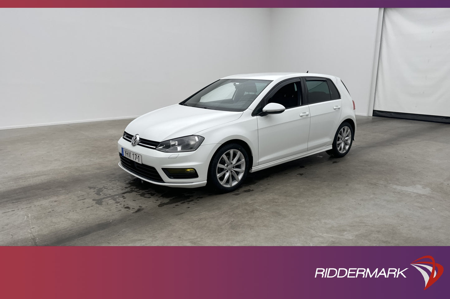 Volkswagen Golf 1.4 TSI 150hk R-Line CarPlay Adp-Farthållare