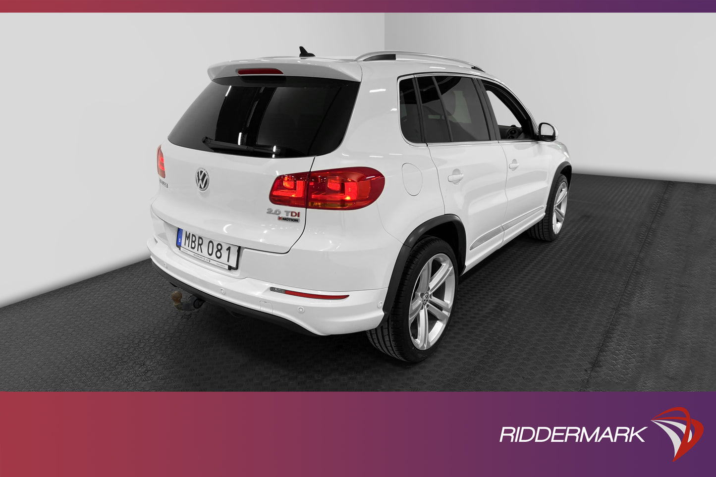 Volkswagen Tiguan 2.0 TDI 4M 184hk R-line Pano D-värm Drag