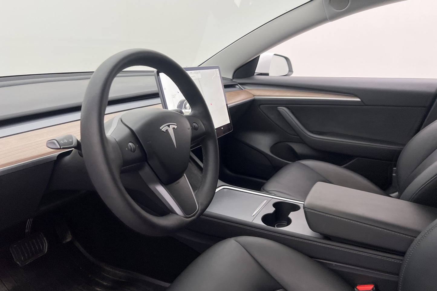 Tesla Model 3 Standard Range Plus 325hk Autopilot Dragkrok