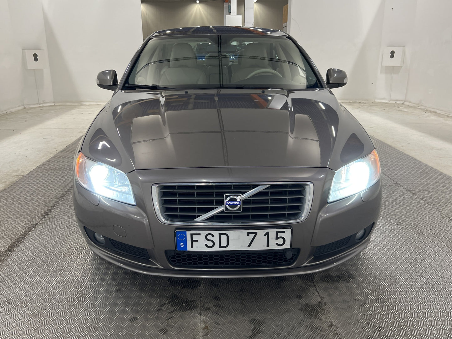 Volvo S80 D5 AWD 185hk Momentum Värmare Skinn Dragkrok