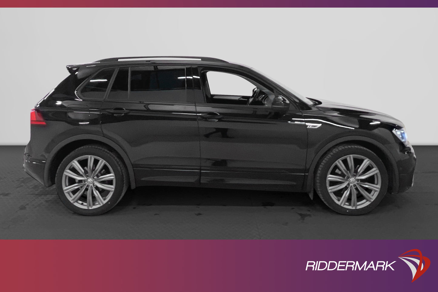 Volkswagen Tiguan 2.0 TSI 4M R-Line B-kamera MOMS 190hk