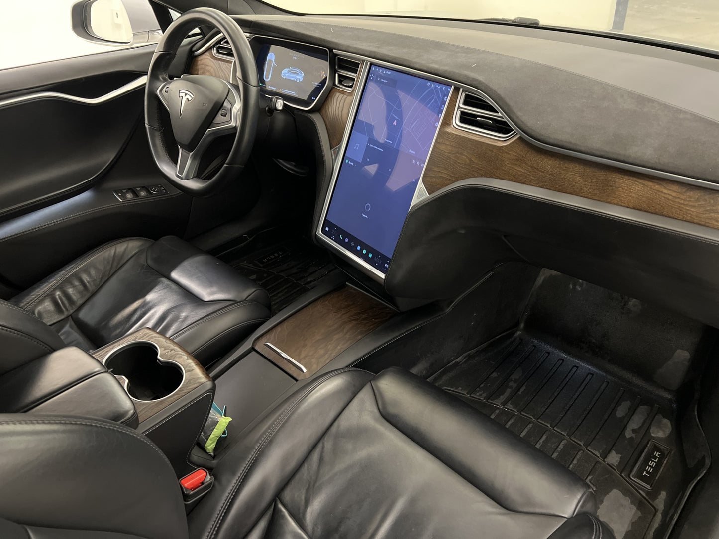 Tesla Model S 75D AWD 333hk Svensksåld Panorama Skinn